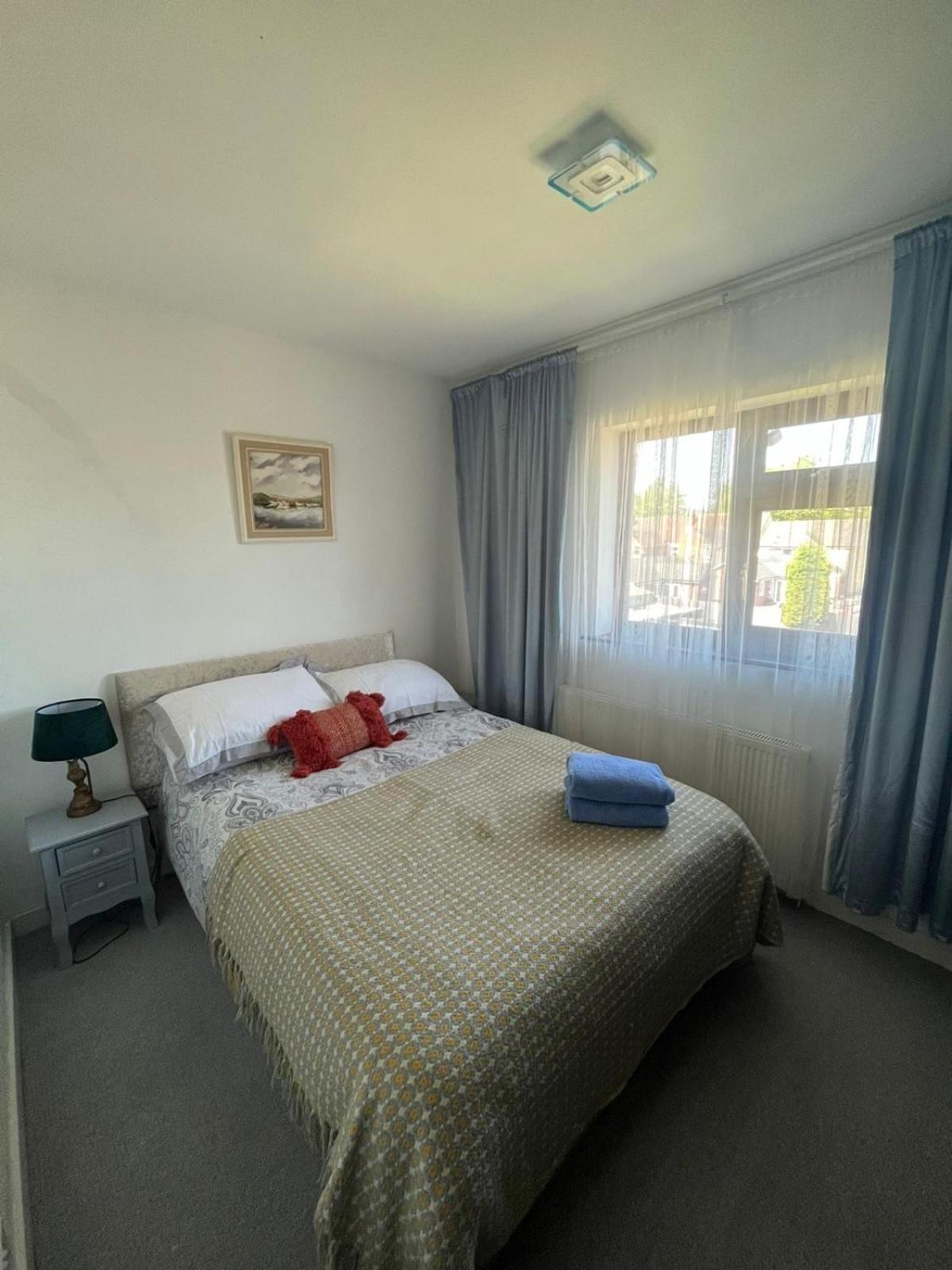 Hollemeadow Villa Bloxwich Buitenkant foto
